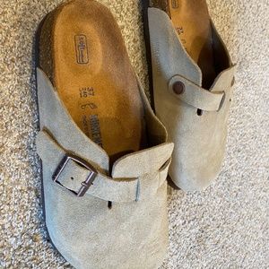 Birkenstock Boston Softbed Clog (Taupe)